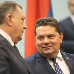 IZNAD ZAKONA: Kako Dodik i Stevandić prelaze granicu i nesmetano izlaze i ulaze u BiH?